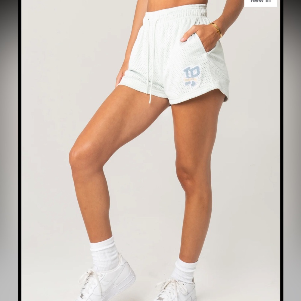 Inaka patch shorts